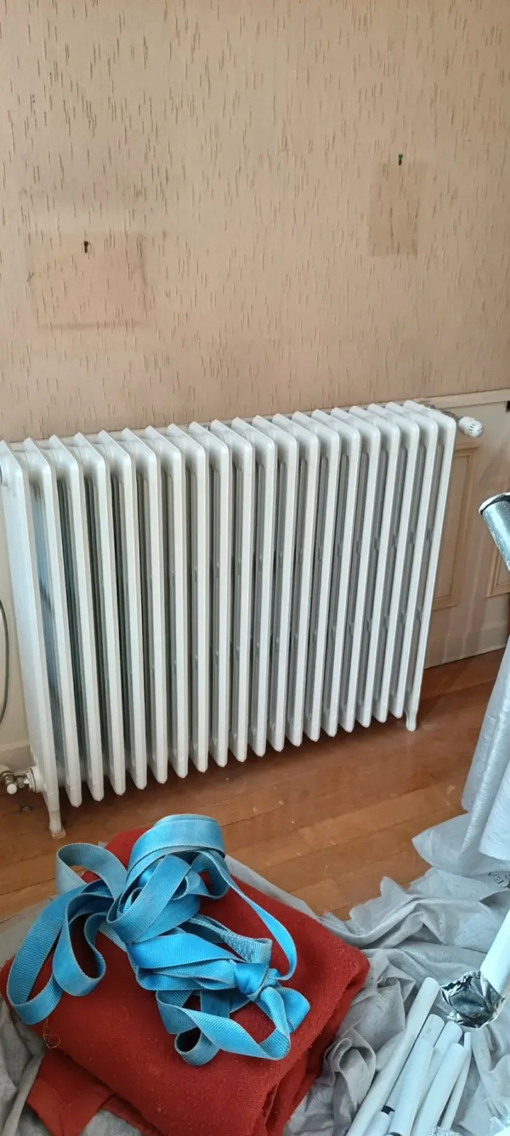 Photo 2 — PAC air/eau Mitsubishi sur installation radiateurs fonte — redimensionnement et recalcul loi d'eau Loire 42
